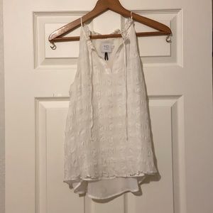 White HD in Paris Tank